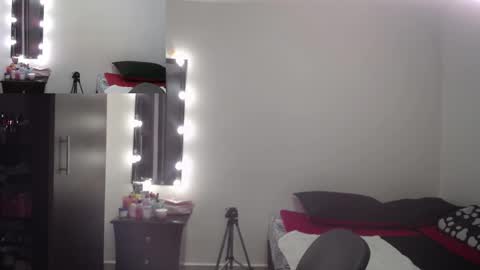 zoe hotxxx online show from 09.14.25