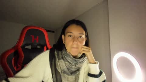 Snapshot of zoe_jeane_beker chatting on 12.22.24 ZOE online show from 12.22.24