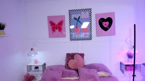 Zoe Lynch online show from 01.07.26