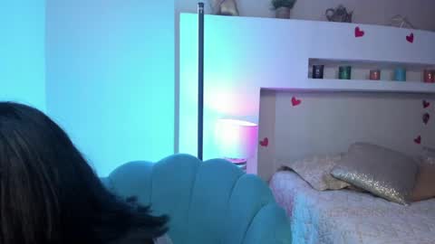 Zoe Lynch online show from 06.09.26