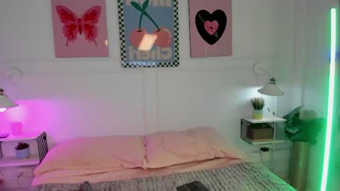 Zoe Lynch online show from 06.19.26