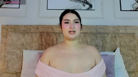 zoe_moon__ online show from 04.15.26