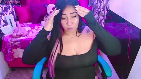zoe_naughty22 online show from 04.29.26