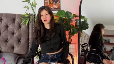 Zoe Olsen online show from 02.07.25