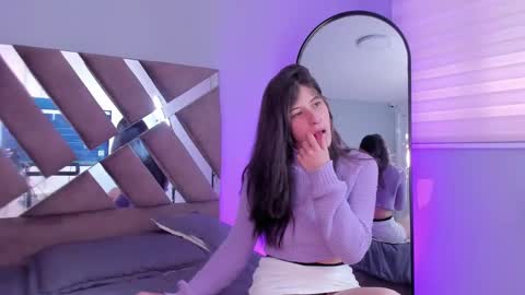 Zoe Olsen online show from 02.18.25