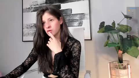Zoe Olsen online show from 03.03.25