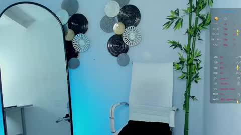 Zoe Olsen online show from 10.08.25