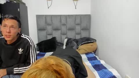 She Zoe He Painn online show from 10.20.25