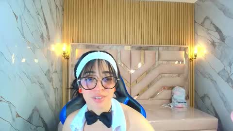 Zoe  online show from 11.27.25