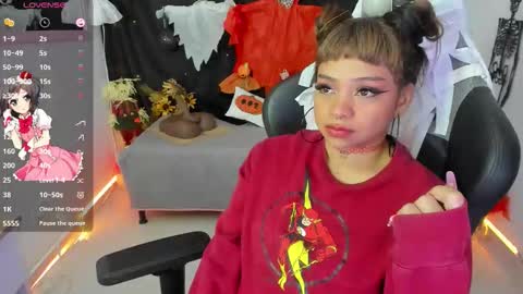 zoe_sullivan_ online show from 10.20.25