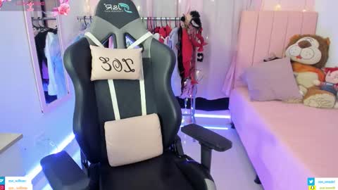 zoe_sullivan_ online show from 02.04.26