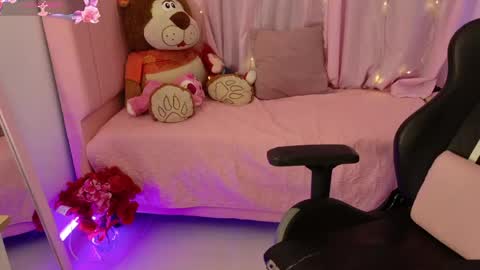 zoe_sullivan_ online show from 04.25.26