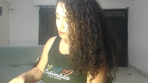 Snapshot of zoe_tai chatting on 01.06.26 zoe tai online show from 01.06.26