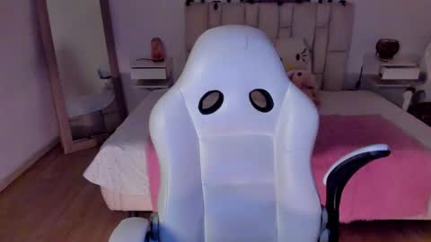 Snapshot of zoe_turnner_18 chatting on 11.09.25 Zoe online show from 11.09.25