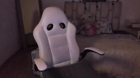 Snapshot of zoe_turnner_18 chatting on 11.16.25 Zoe online show from 11.16.25