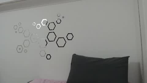 Carolina online show from 09.08.25