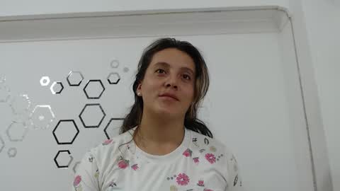 Carolina online show from 10.02.25