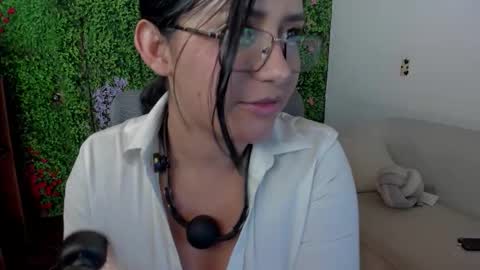 Zoe online show from 11.06.25