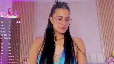 zoebarlowe online show from 10.07.25