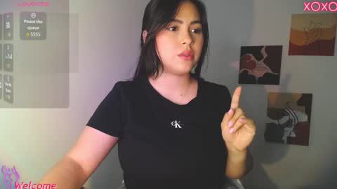 Snapshot of zoebolton1 chatting on 11.19.25 Zoe Bolton online show from 11.19.25