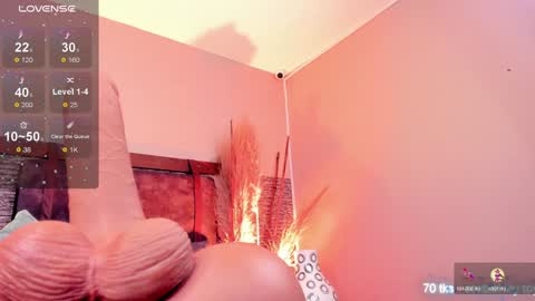 Snapshot of zoee_23 chatting on 12.24.24 Zoe online show from 12.24.24