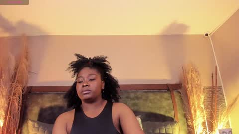 Snapshot of zoee_23 chatting on 12.31.24 Zoe online show from 12.31.24