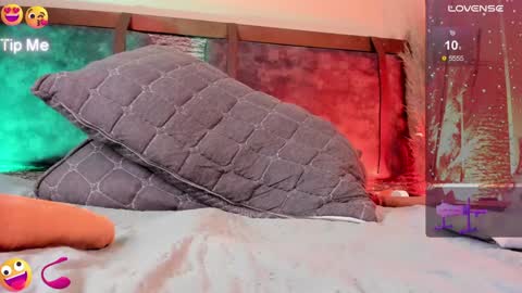 Snapshot of zoee_23 chatting on 01.29.25 Zoe online show from 01.29.25