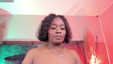 Snapshot of zoee_23 chatting on 02.06.25 Zoe online show from 02.06.25