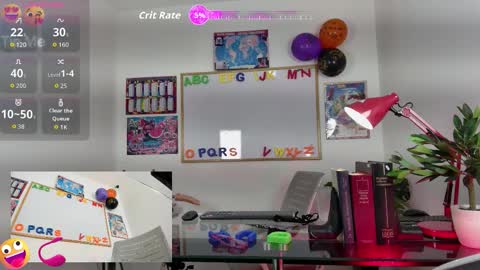 Snapshot of zoee_23 chatting on 11.11.25 Zoe online show from 11.11.25