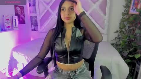 zoee_669 online show from 07.17.26