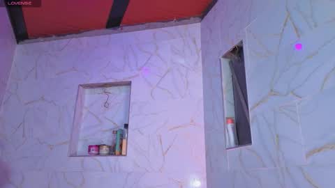 Snapshot of zoee_dolcee chatting on 02.21.26 Catt online show from 02.21.26