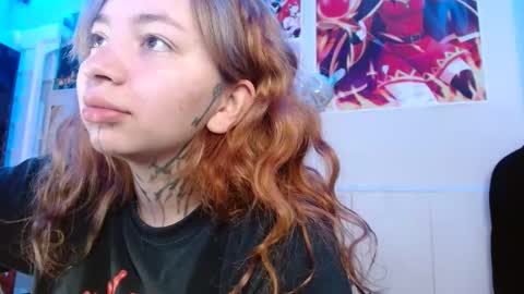 Snapshot of zoee_jhonnyy chatting on 12.13.24 zoee jhonnyy online show from 12.13.24