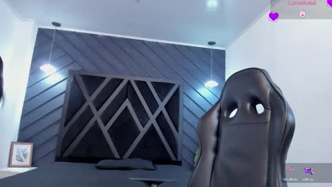 Zoe 3 online show from 02.16.26