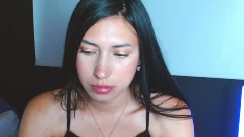 Laura  online show from 12.12.24