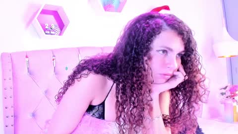 Zoe online show from 12.21.24