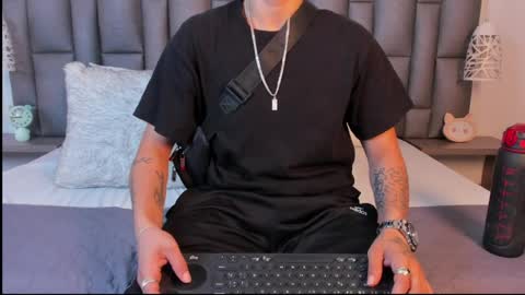 Zoe Krug online show from 04.23.26