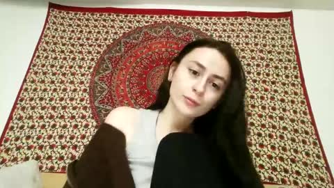 Snapshot of zoepleasing chatting on 03.01.25 zoepleasing online show from 03.01.25