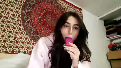 Snapshot of zoepleasing chatting on 03.05.25 zoepleasing online show from 03.05.25