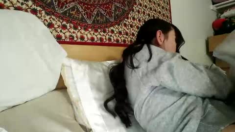 Snapshot of zoepleasing chatting on 03.06.25 zoepleasing online show from 03.06.25