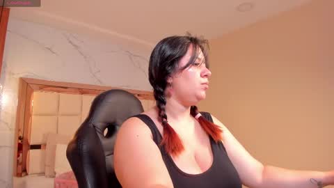 Zoes online show from 04.28.26
