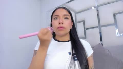 ZoeSwam online show from 12.20.25