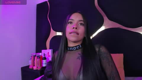 ZoeSwam online show from 03.02.26