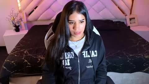 Zoe online show from 04.28.26