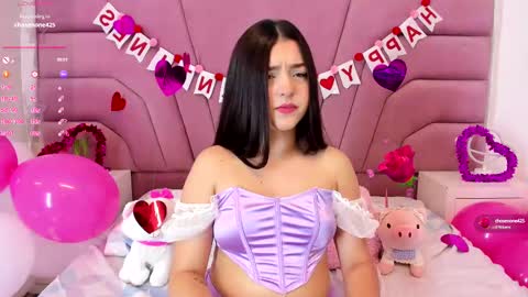 Snapshot of zoewillian chatting on 02.15.25 zoewillian online show from 02.15.25