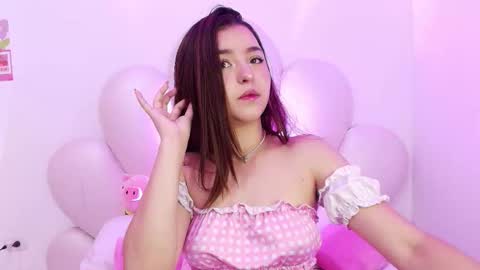 Snapshot of zoewillian chatting on 12.03.25 zoewillian online show from 12.03.25