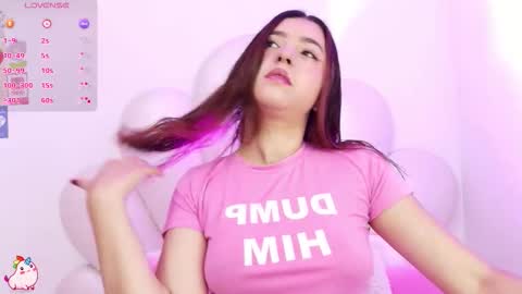 Snapshot of zoewillian chatting on 01.07.26 zoewillian online show from 01.07.26