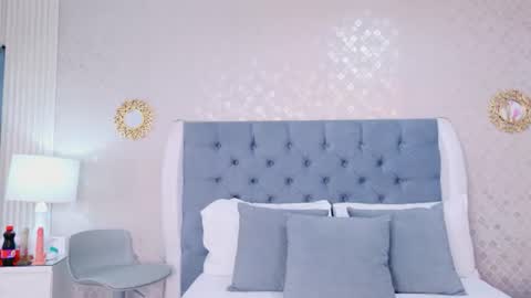 ZoeWilliis online show from 06.09.26