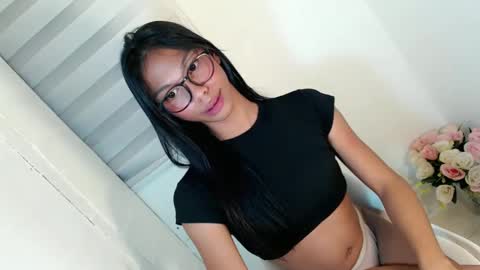 zoey online show from 02.23.25