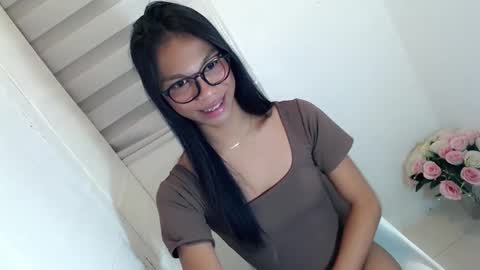 zoey online show from 02.25.25