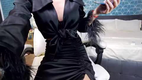 Zoey online show from 10.15.25